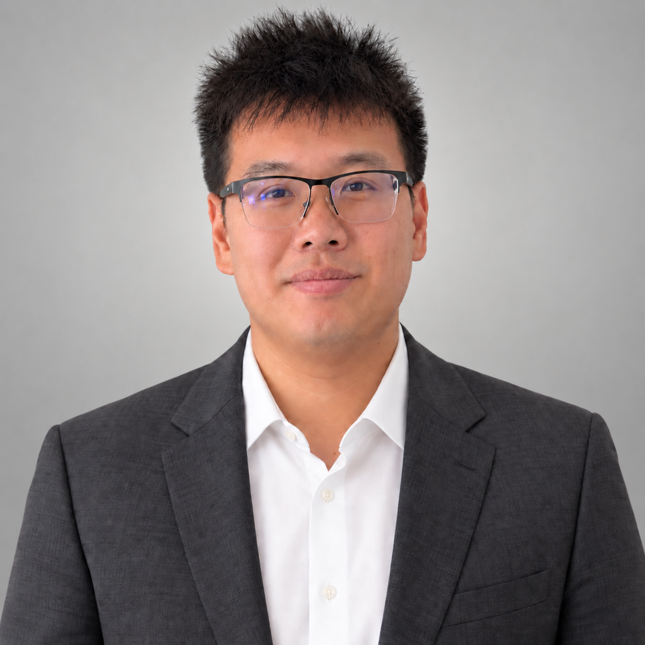 Artie Li headshot